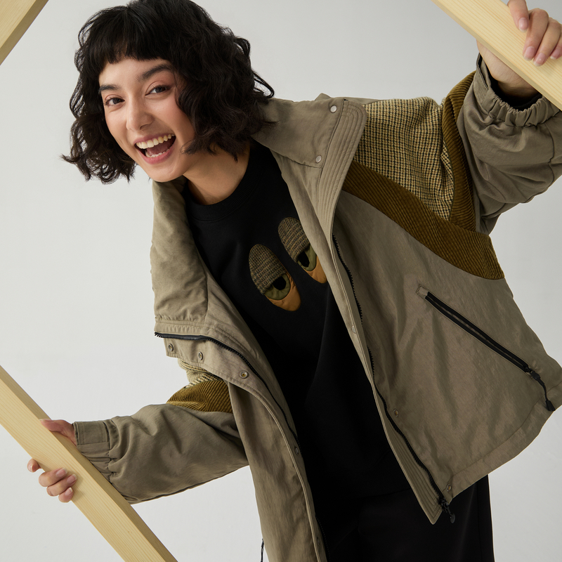 谜底拼接感羽绒服女2024冬季新品复古风连帽短款派克服244MY1533