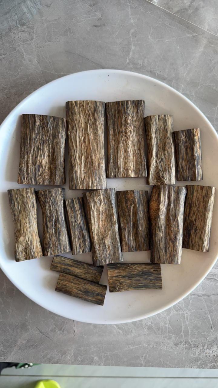 沉香棋楠纯手工原材料雕塑无事牌手窜-多样性