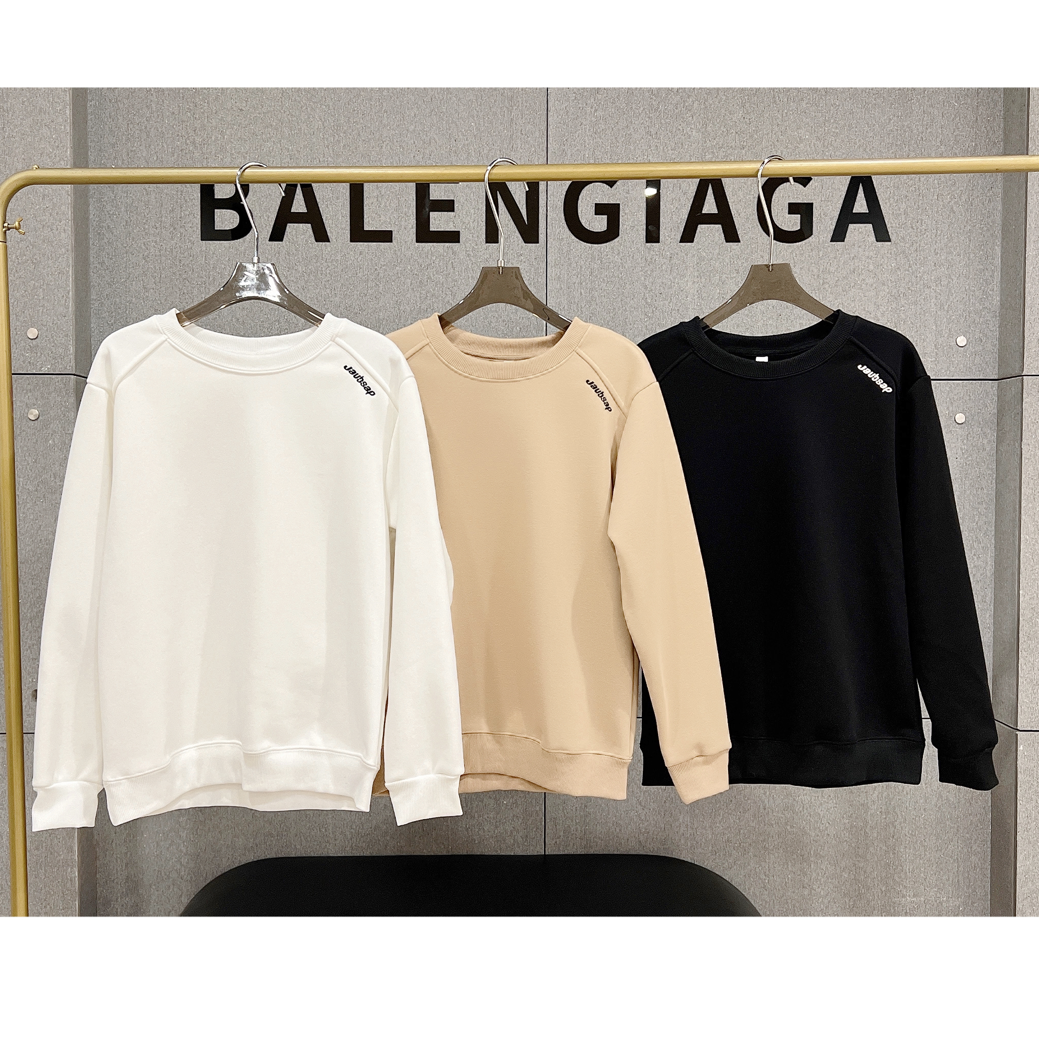 2025冬季新款男士加厚加绒圆领卫衣百搭时尚洋气打底衫刺绣字母