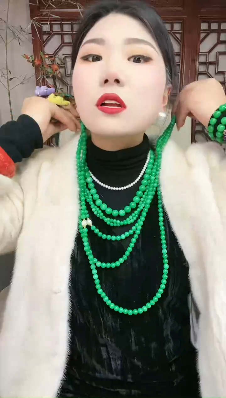 【闪购商品】琉璃颈饰V17