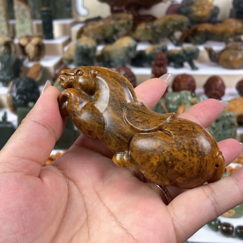 【闪购商品】岫岩河磨玉（透闪石质玉）把件未镶嵌幸*