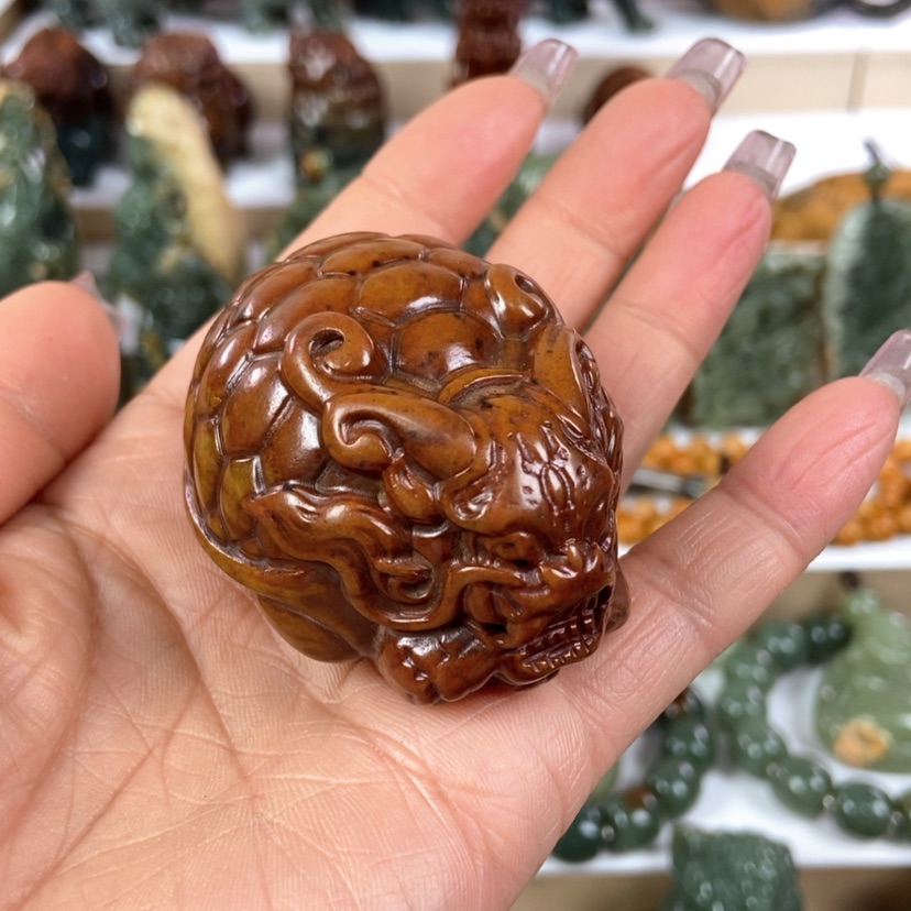 【闪购商品】岫岩河磨玉（透闪石质玉）把件未镶嵌伯**风