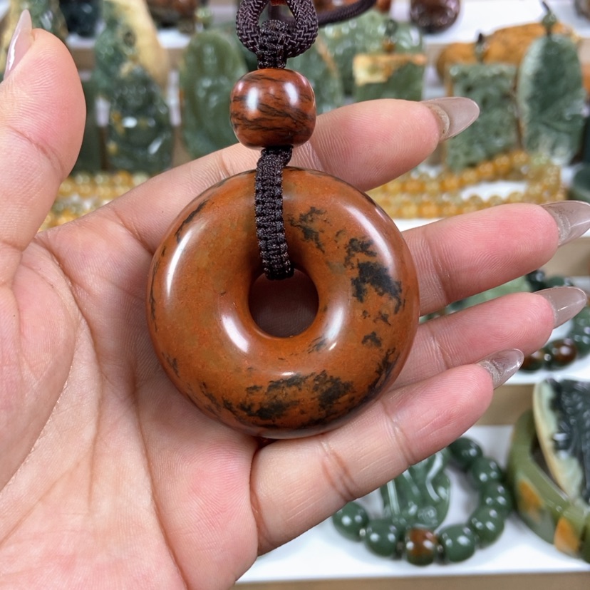 【闪购商品】岫岩河磨玉（透闪石质玉）颈饰未镶嵌沉*