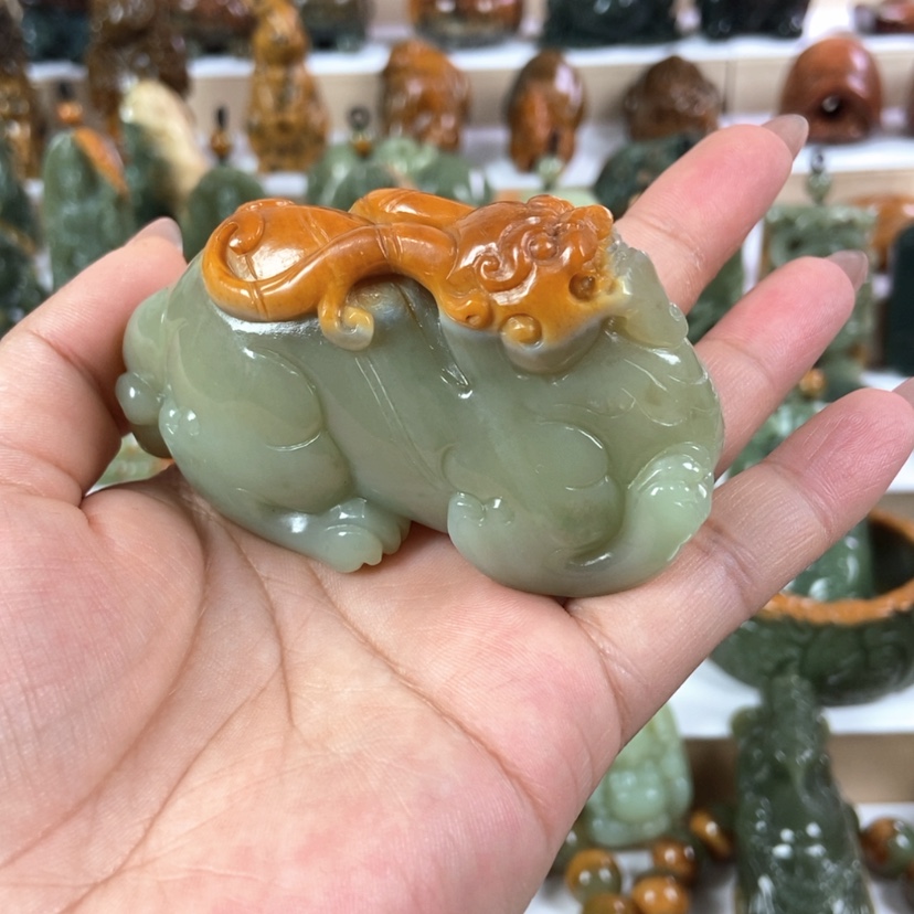 【闪购商品】岫岩河磨玉（透闪石质玉）把件未镶嵌大*