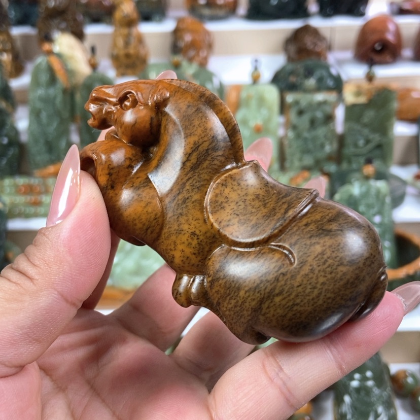 【闪购商品】岫岩河磨玉（透闪石质玉）把件未镶嵌凯*
