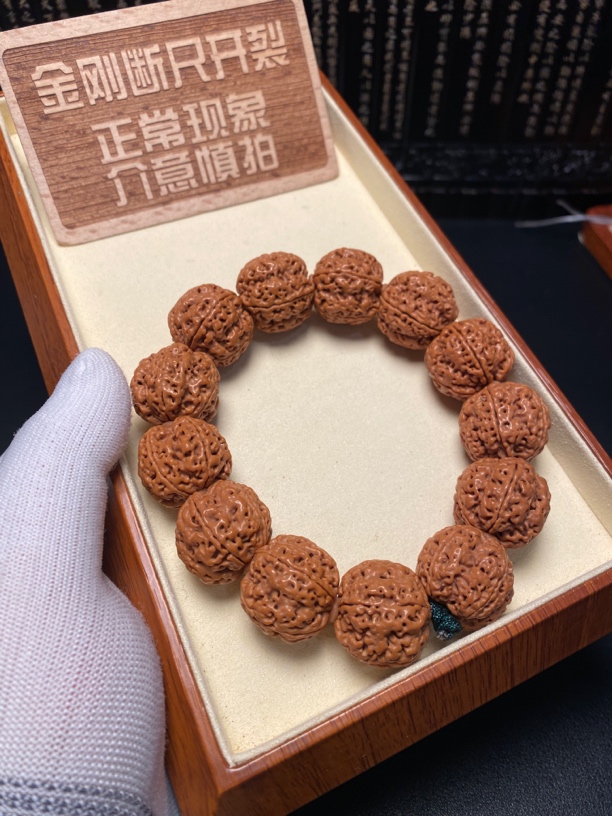 新品33号【爆满肉终结者】金刚菩提手串