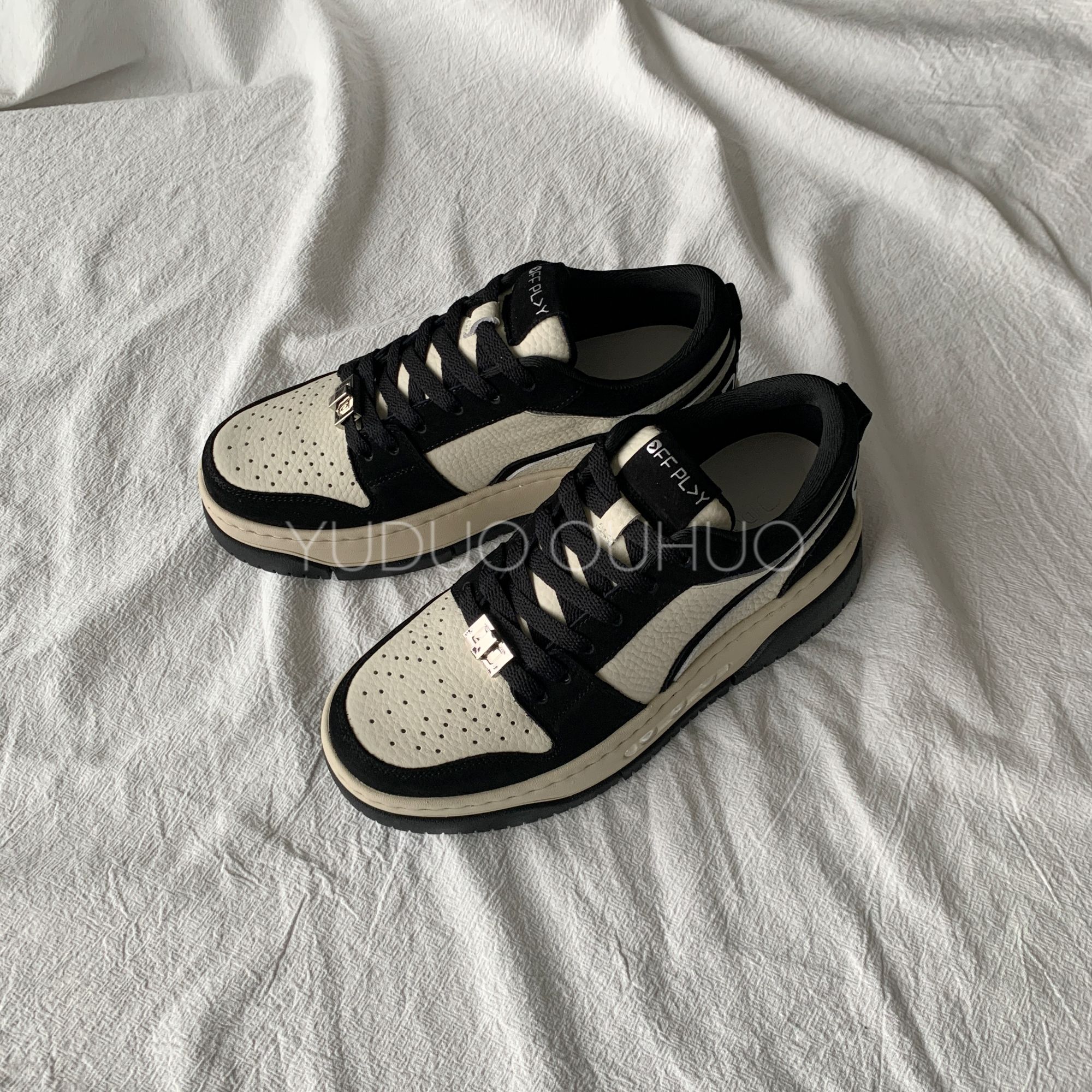 【欧货女鞋】真皮复古厚底熊猫增高板鞋 时尚系带显高百搭休闲鞋