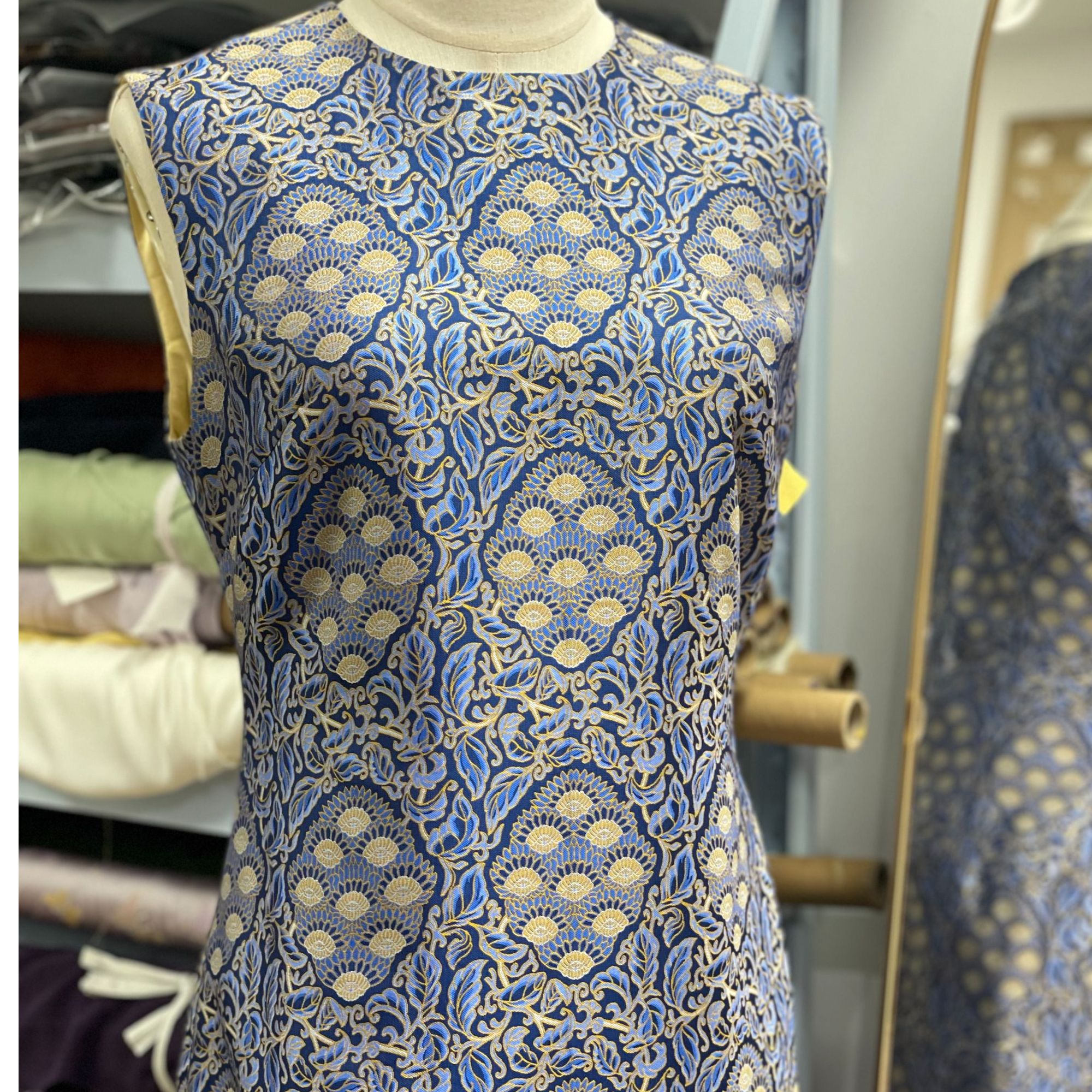 宋锦九子菩提旗袍裙    可定制