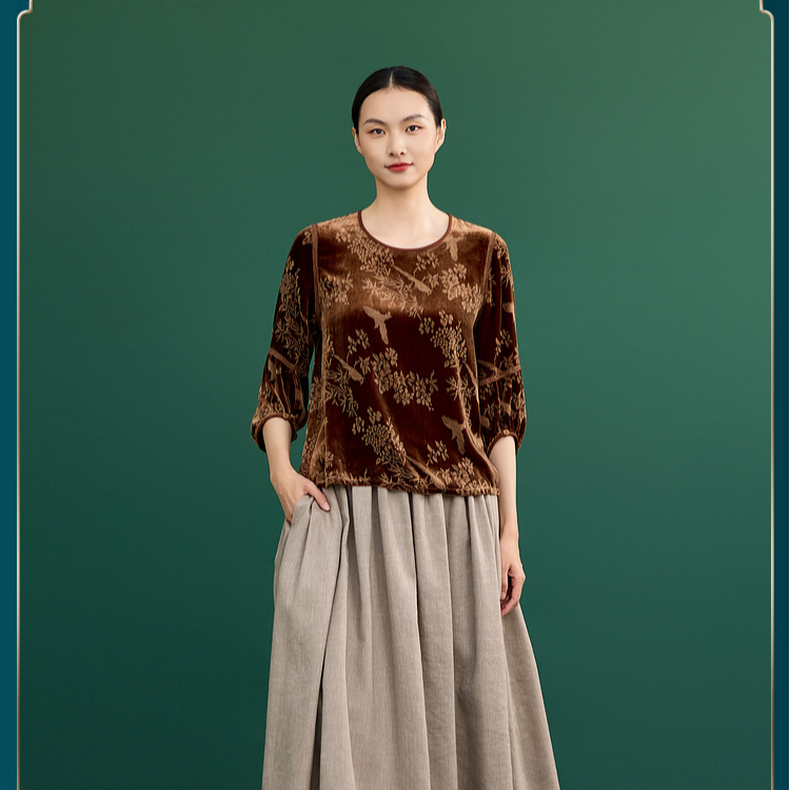 韦小宝丝绸2024复古丝绒印花长袖宽松圆领上衣6441101109
