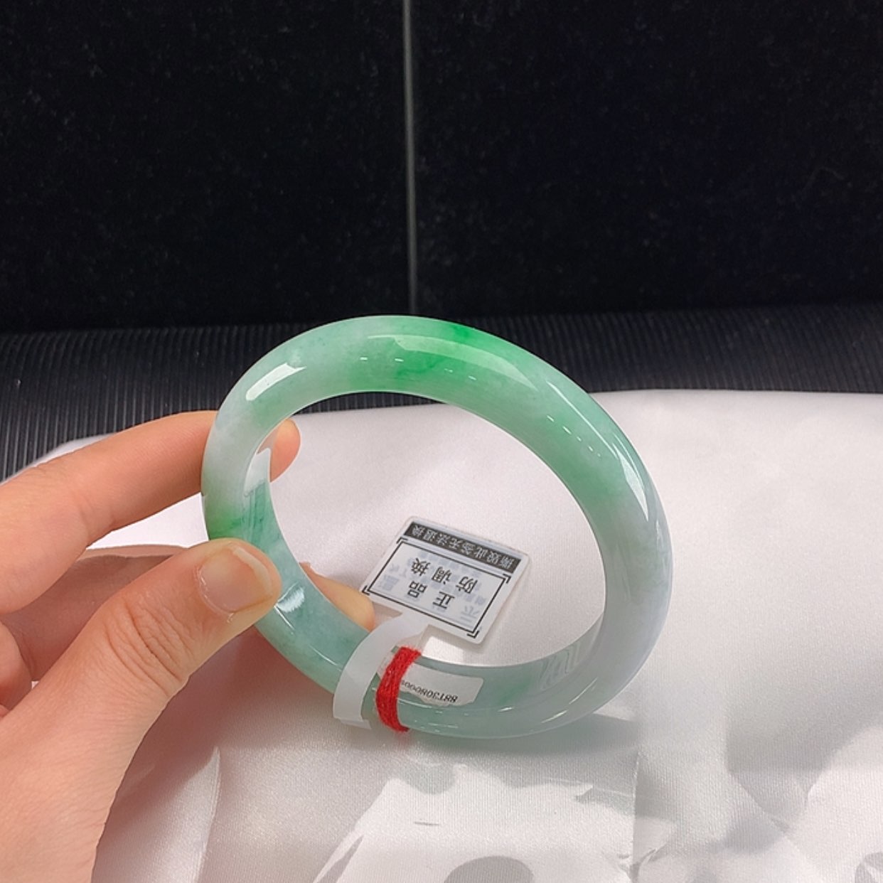 【闪购商品】翡翠手镯未镶嵌57