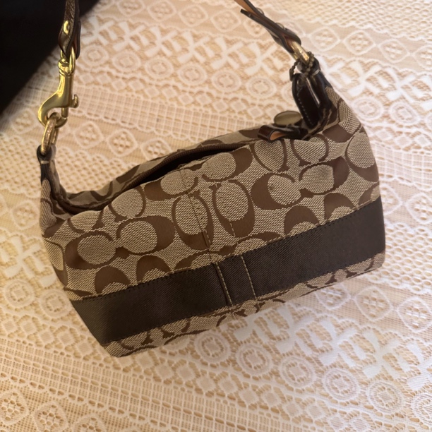 95新 COGU Giggle中古/coach中古饭盒包/