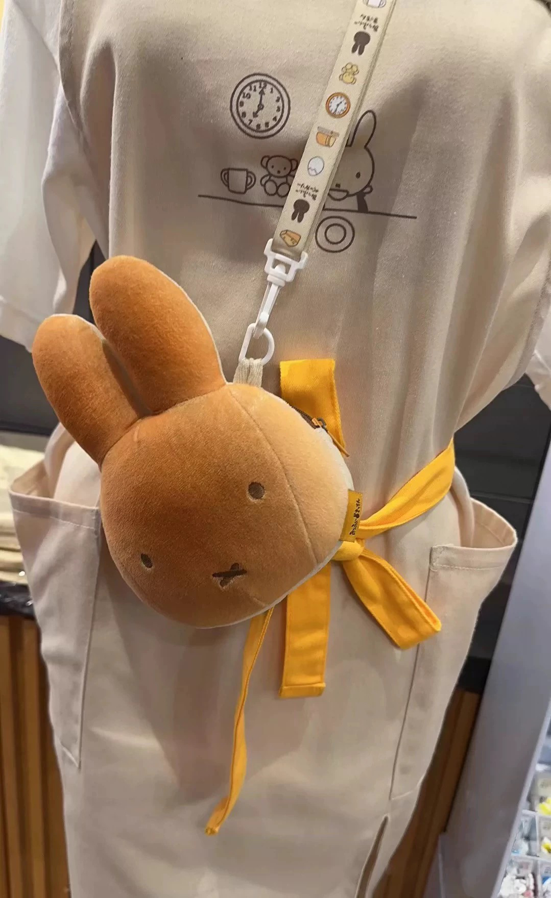 菲菲兔面包零钱包