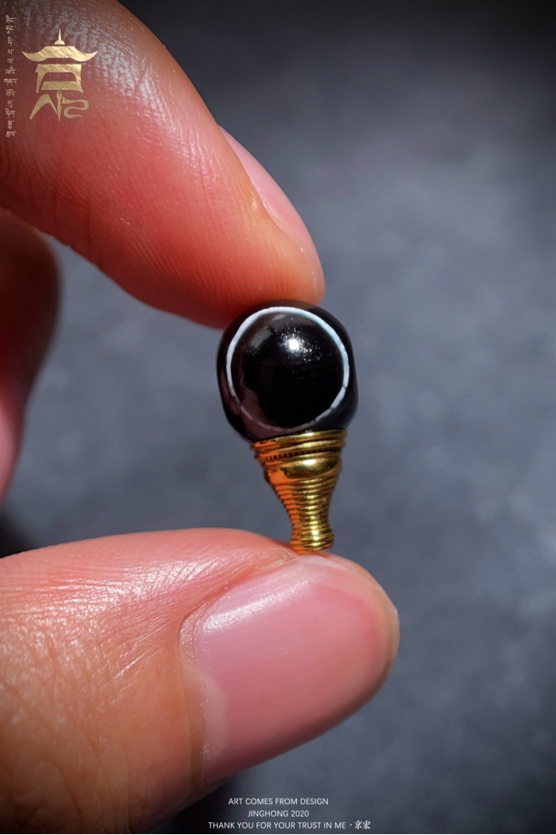 千年泰系鬼眼·玛瑙材质·黑白分明·完美品质·24k纯金镶嵌·尺寸9*17