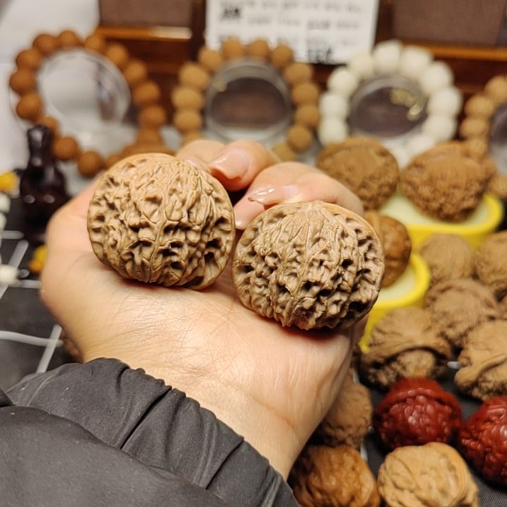 【闪购商品】文玩核桃把件9