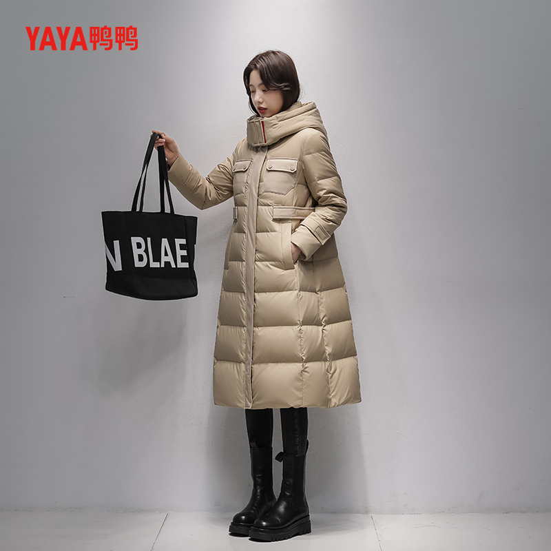 YAYA/鸭鸭2023长款冬季新款羽绒服高腰显瘦过膝可拆卸连帽30772