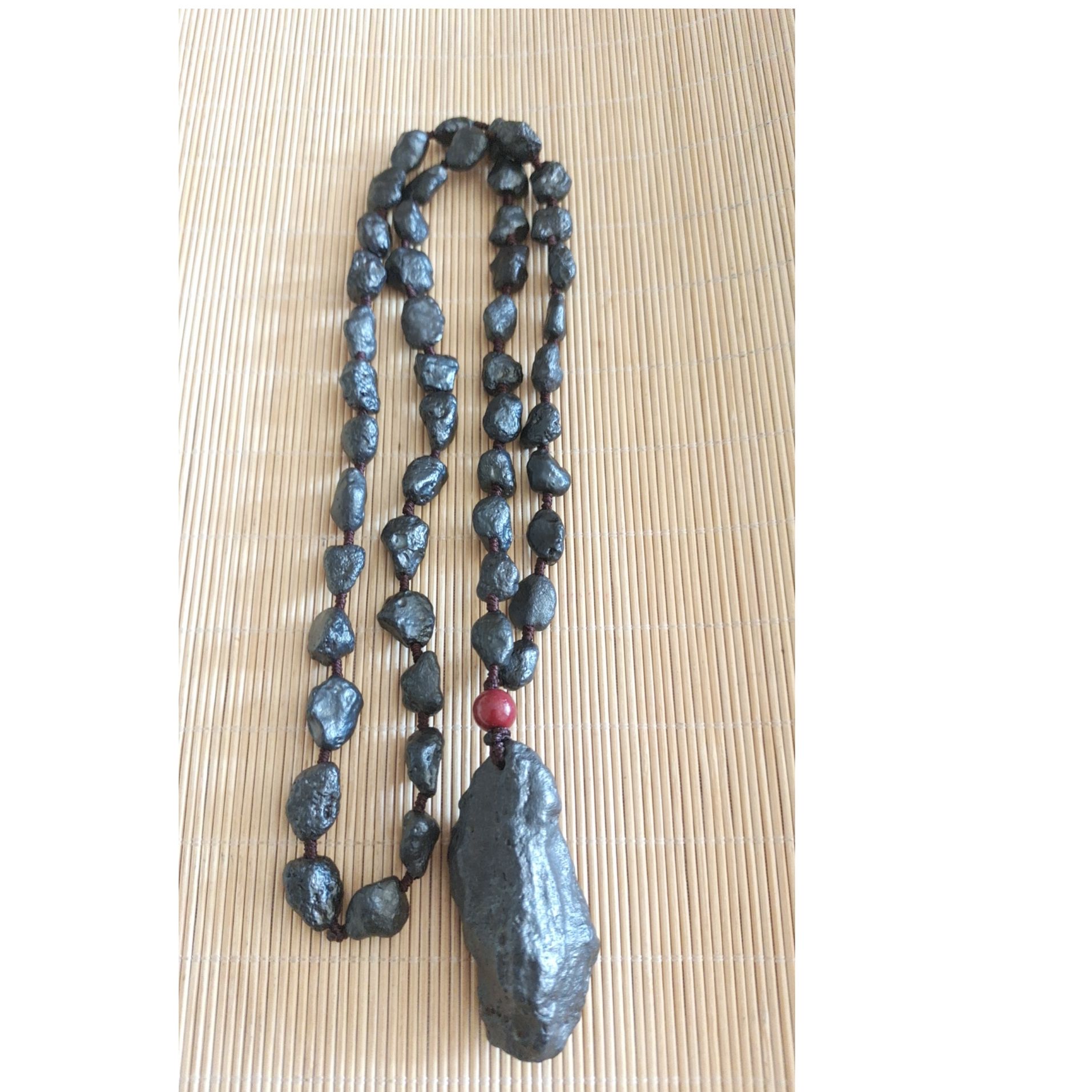 新疆五彩湾硅化铁奇石