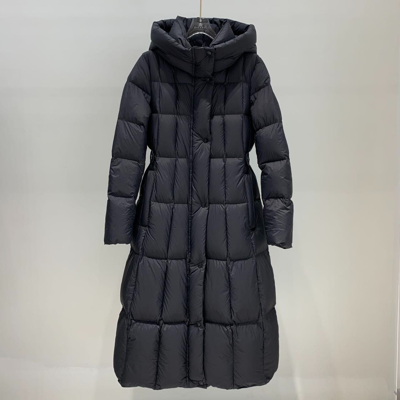 全精品／2025新款优雅气质时尚修身版长款羽绒服999