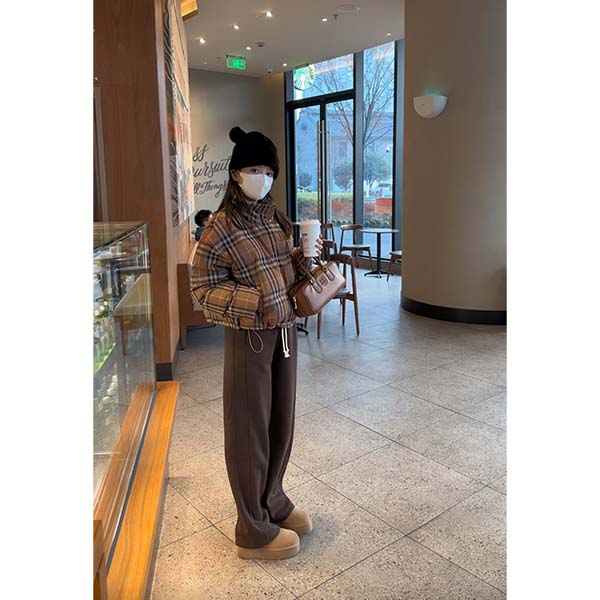 【痘痘私服】|【摩卡拿铁】格纹立领短款90白鸭绒羽绒服