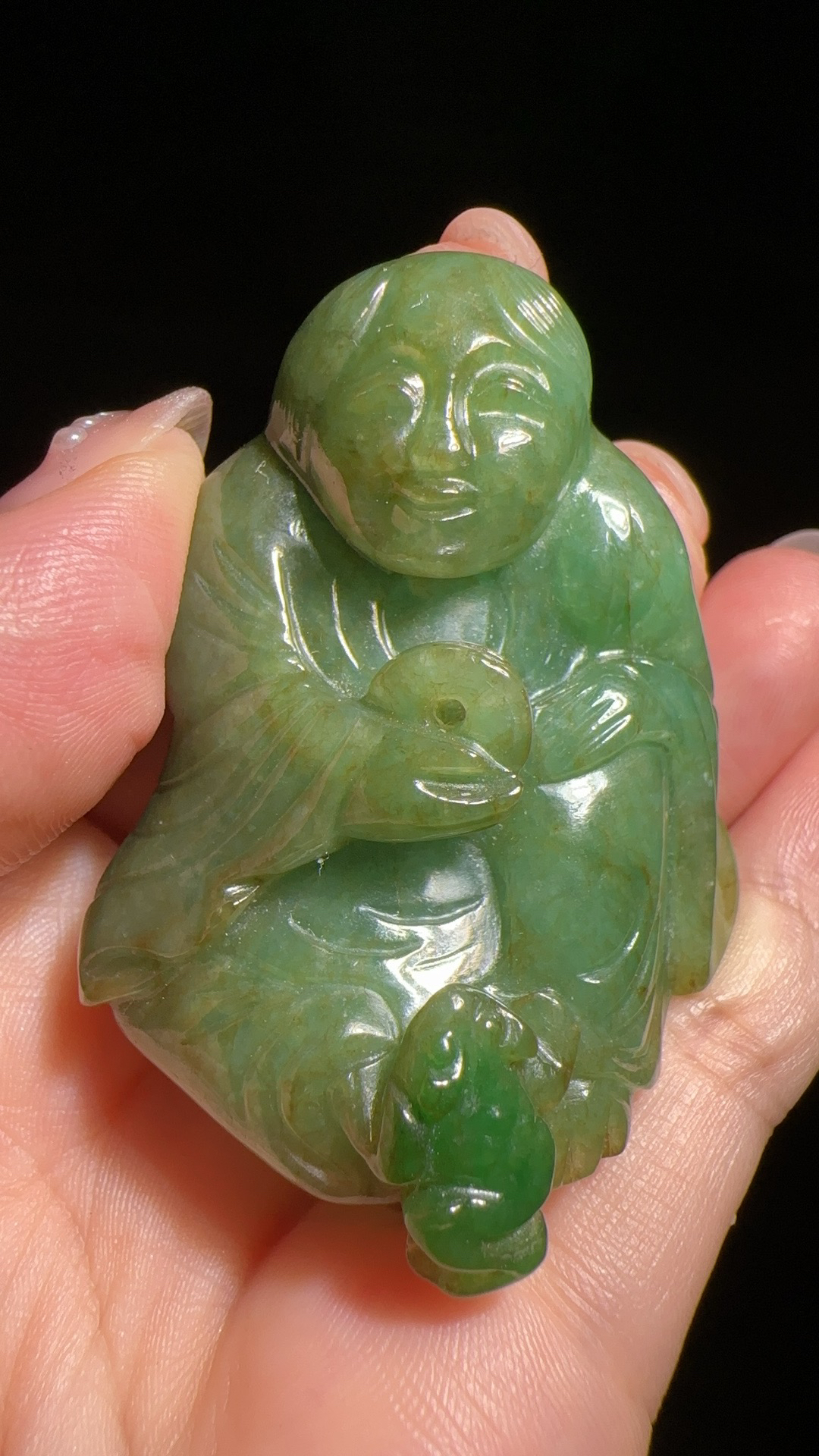 翡翠刘海戏金蟾把件