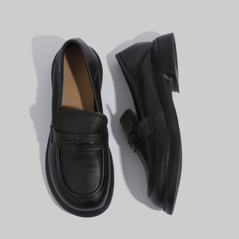 新W623-2 大码女鞋英伦风牛皮春季新款圆头平底乐福鞋深口单鞋女