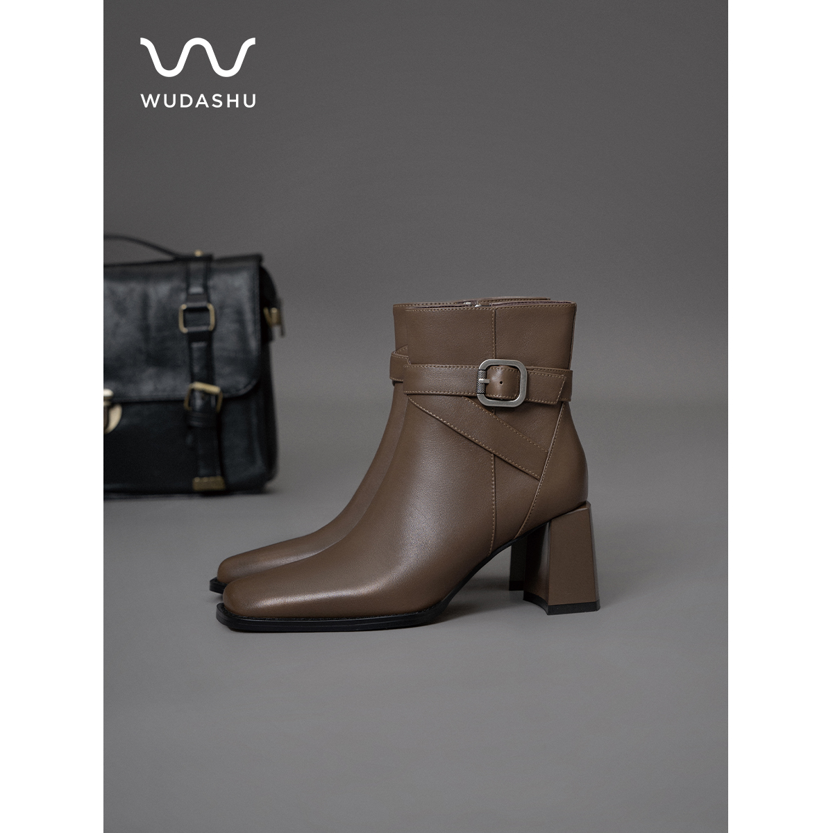 吴大叔2024秋冬新款方头粗跟百搭舒适时尚气质短筒靴子女20-433