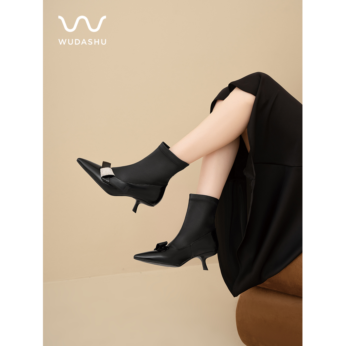 吴大叔2024秋冬新款百搭时尚气质舒适小众尖头短筒靴子女90-012