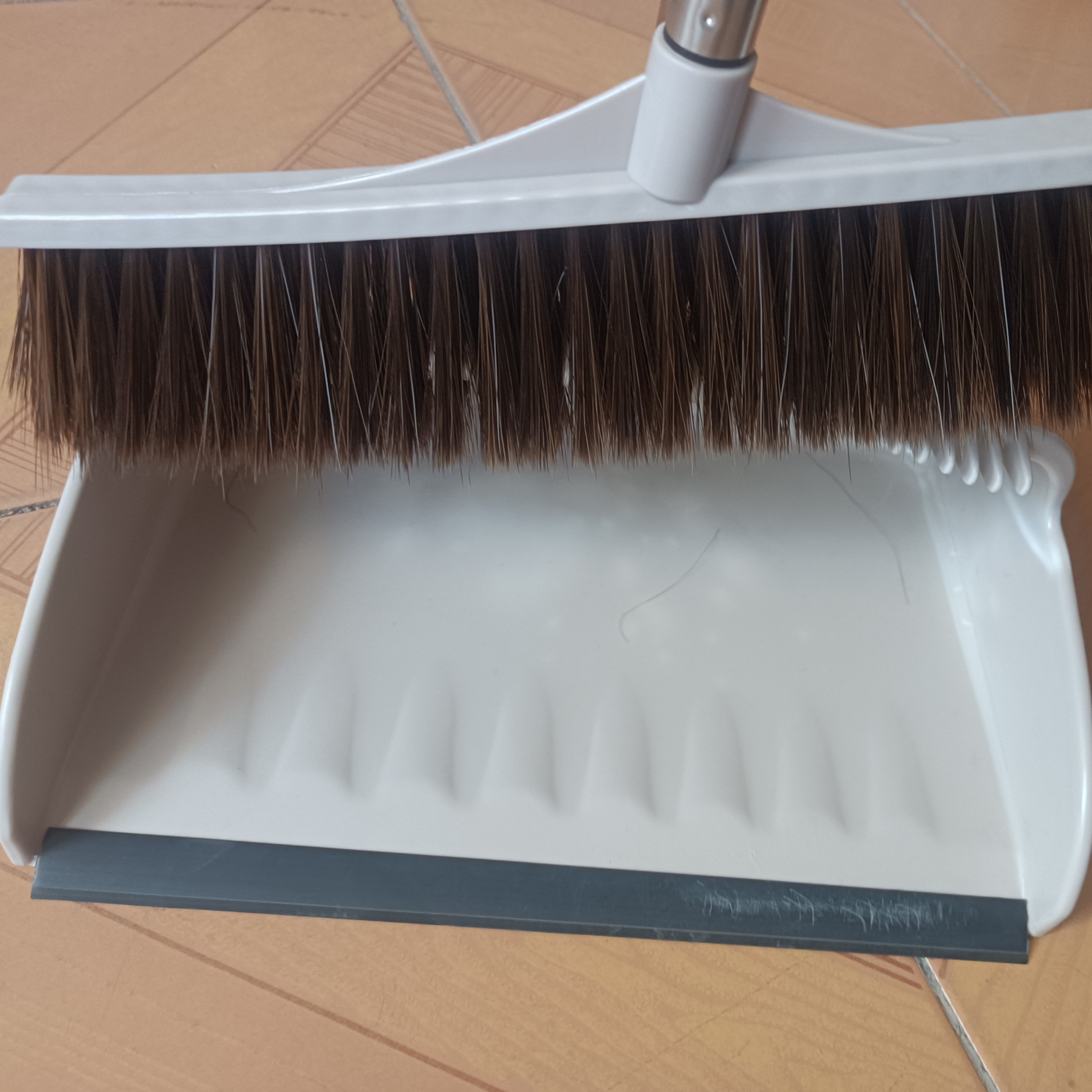 家用软毛扫把垃圾铲长柄簸箕刷子软毛轻便扫把套装室内卫生间