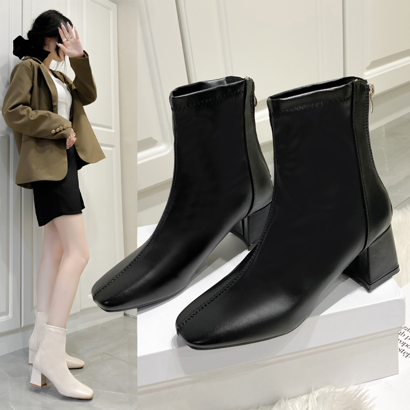 法式软皮方头小短靴女2023年秋冬新款高跟鞋瘦瘦靴粗跟爆款马丁靴
