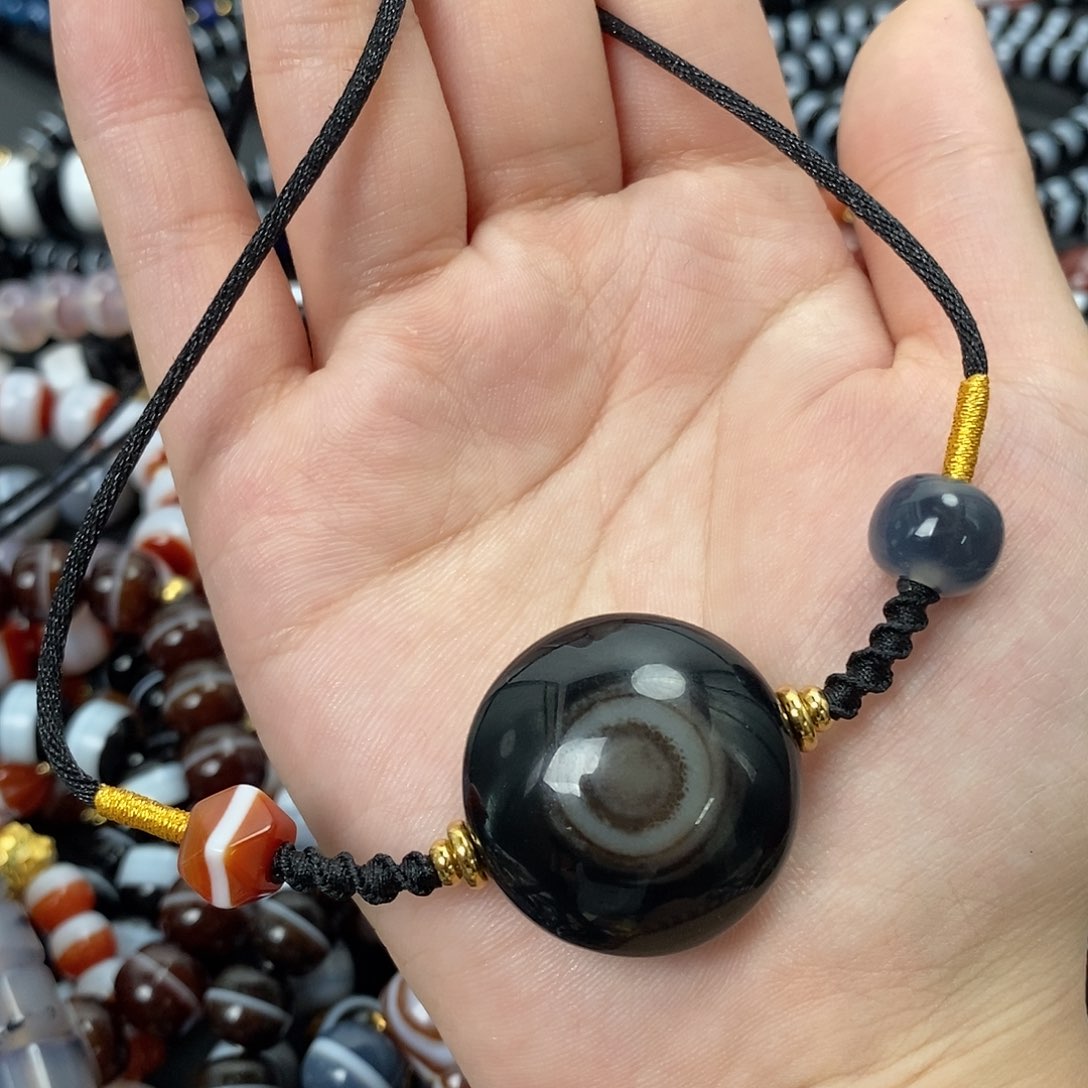 玛瑙/玉髓玛瑙项链未镶嵌