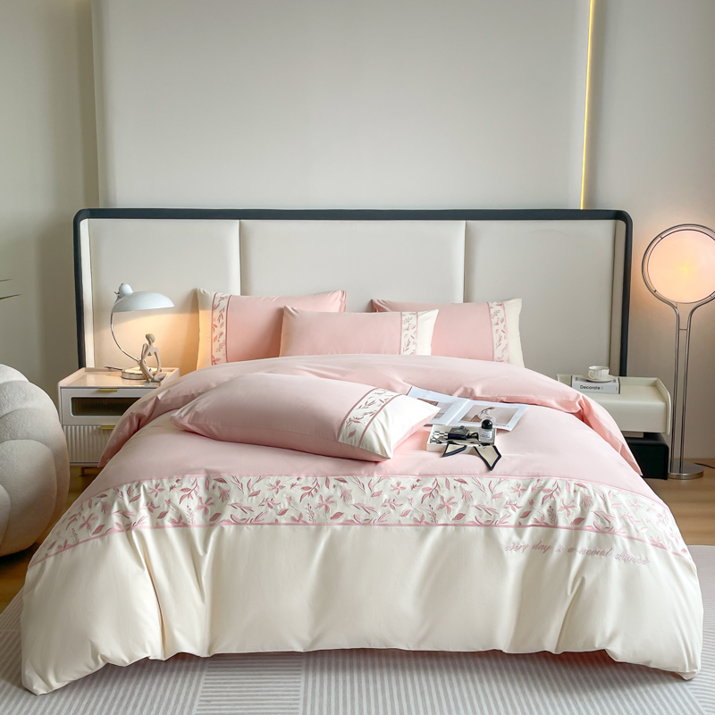 秋冬新品A类100%全棉磨毛简约高级刺绣轻奢礼盒装高档绣花四件套