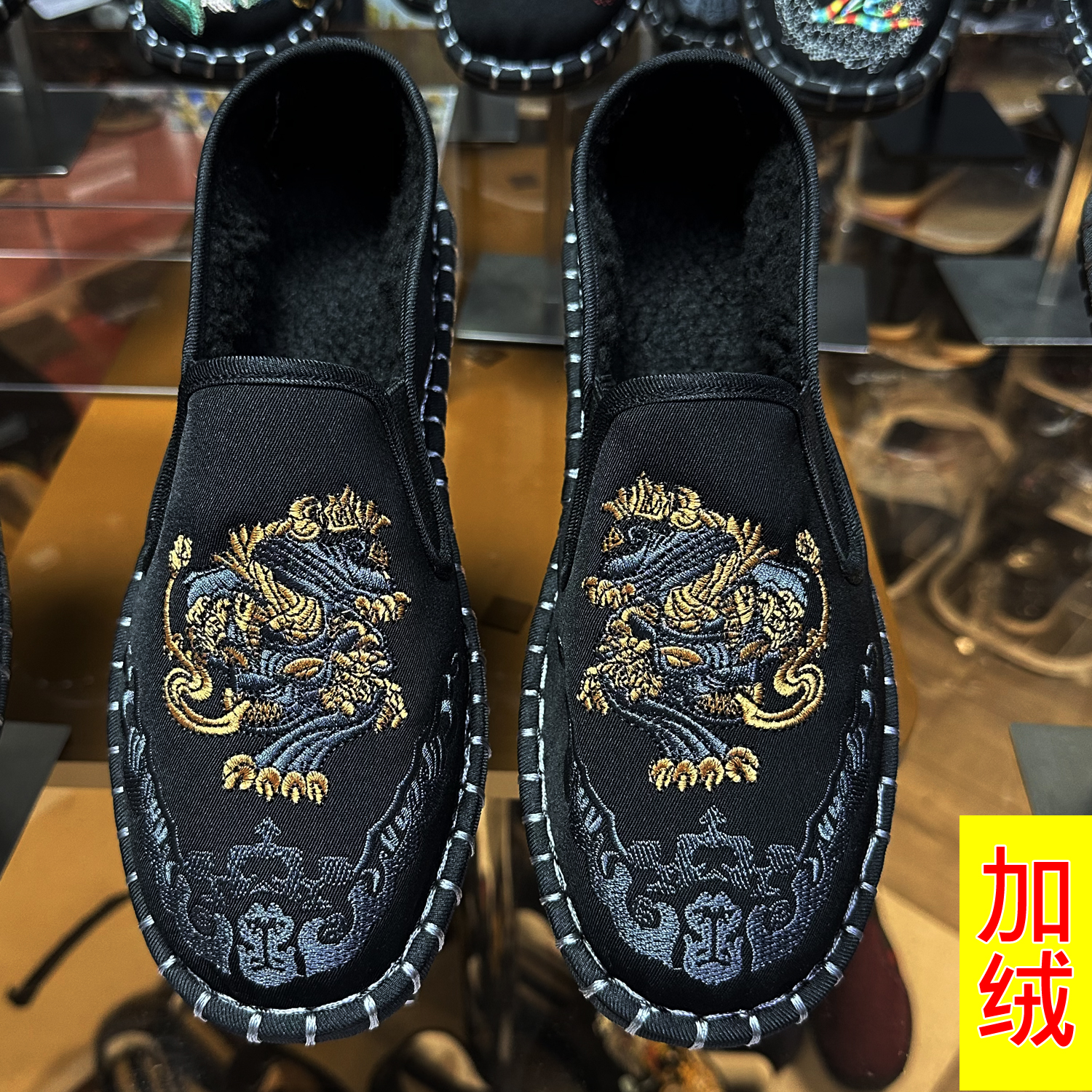 新款加绒老北京工艺布鞋二棉薄绒保暖鞋一脚蹬棉鞋舒适防滑休闲鞋