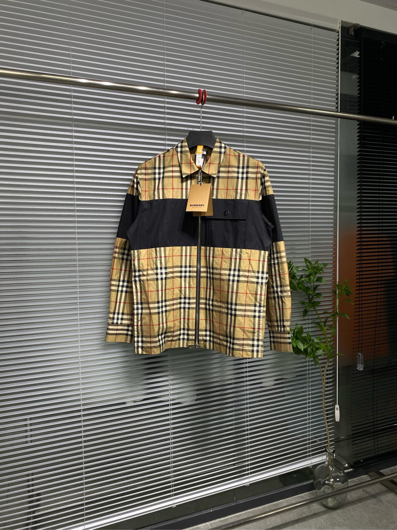 准新/Burberry 博柏利 夹克外套 格纹拼接/S码/公价7.4k/ko1294