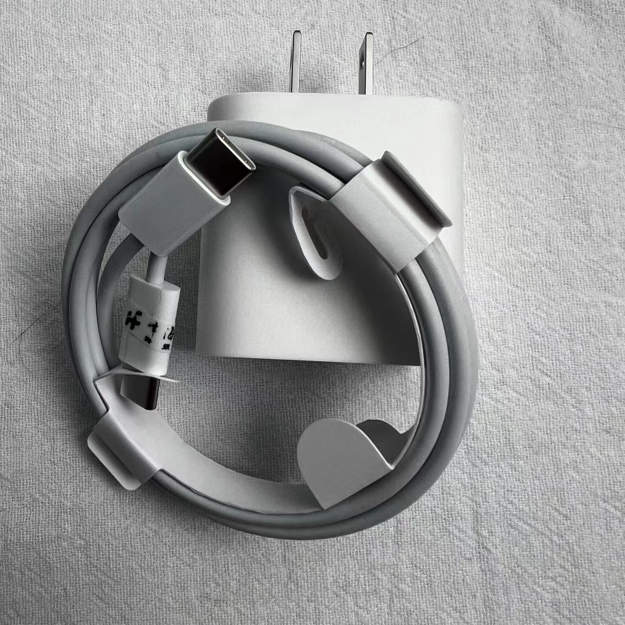 准新品 Apple/苹果 苹果原装正品20W充电器两头C一套