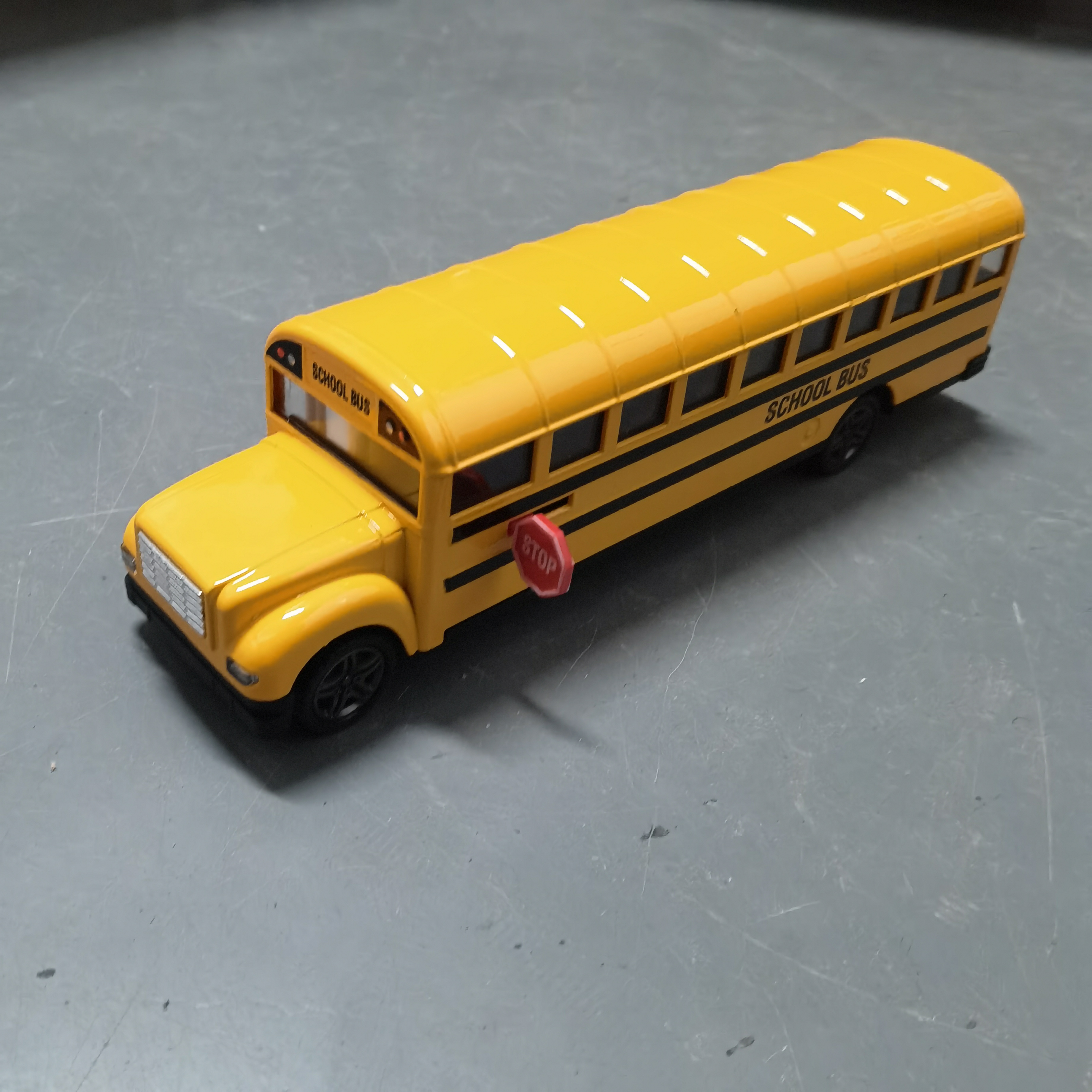 合金校巴1:24小车巴士SCHOOL BUS模型车回力车玩具小车