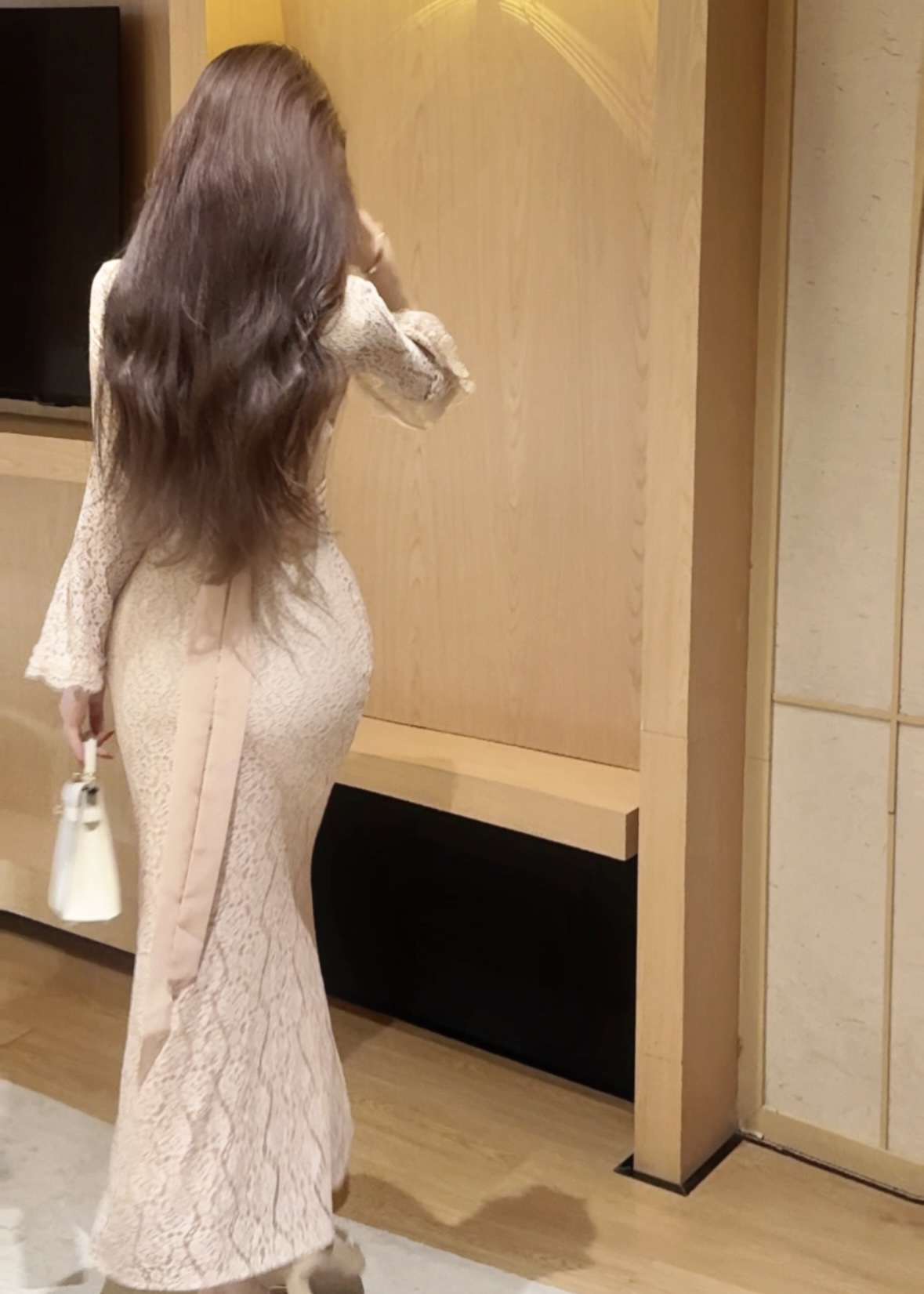 WW定制「寻冬契」法式中长款蕾丝针织时尚修身秋冬长袖连衣裙