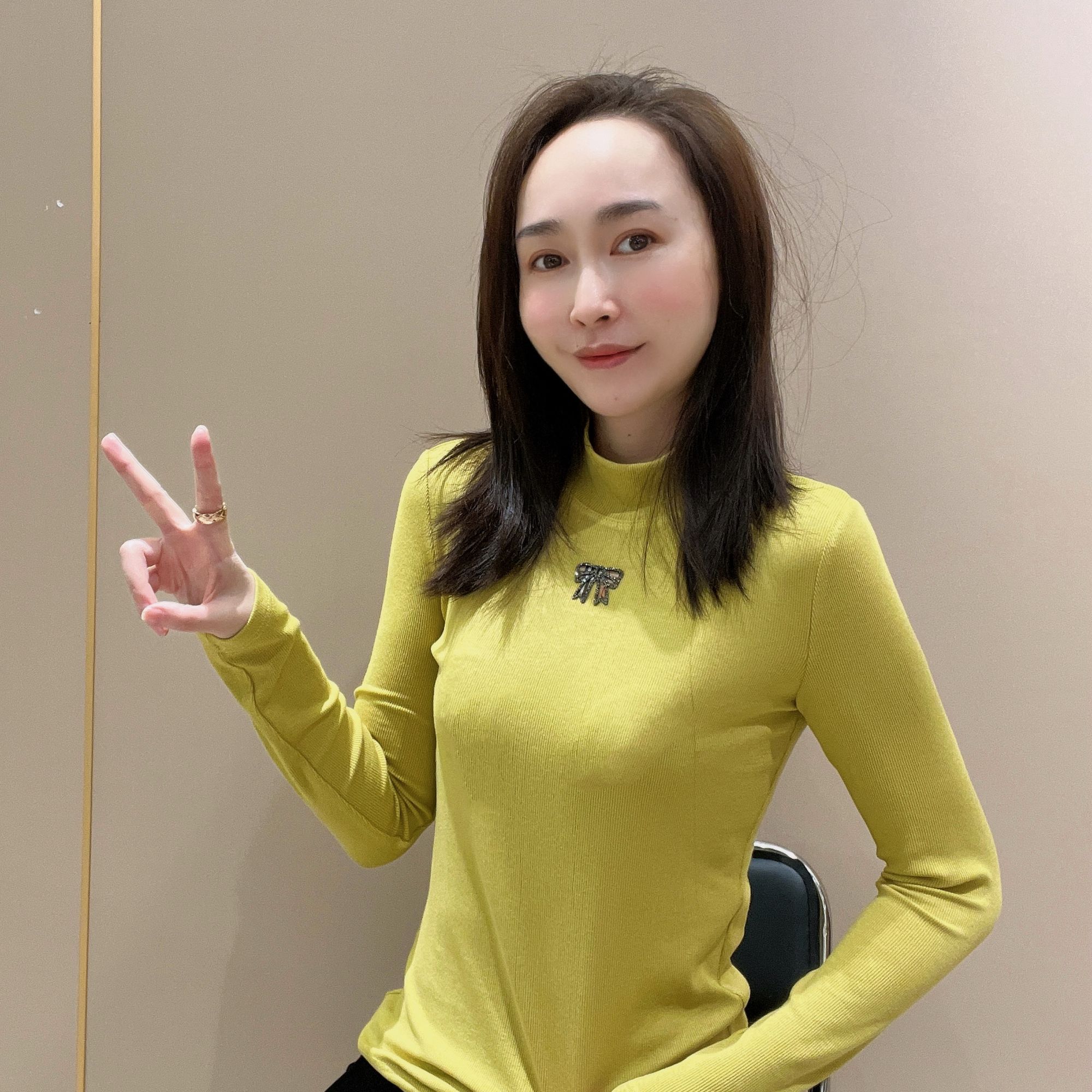 新款爆款秋冬季时尚百搭洋气轻奢新款休闲打底衫长袖120257保暖