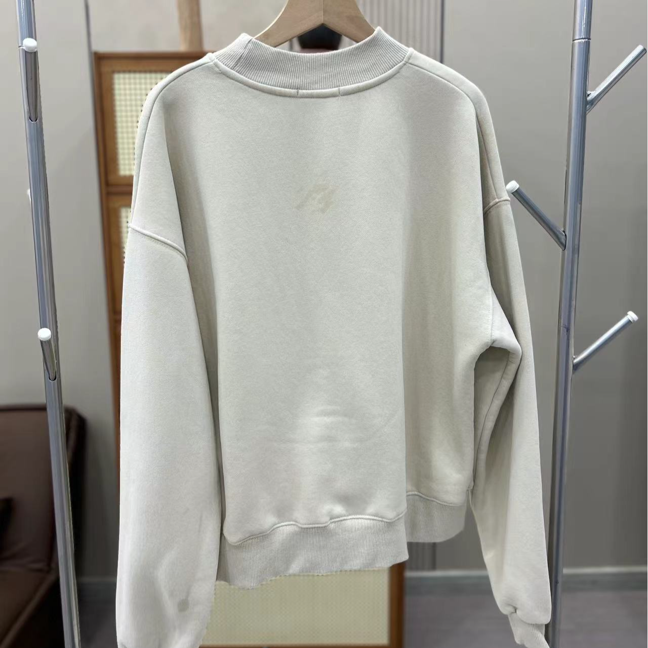 【棉花糖】女士坐车小猫卡通图案半高领加绒卫衣3815