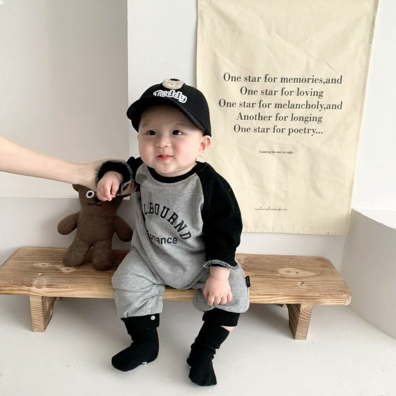 婴幼儿春秋纯棉连体衣韩版时尚字母哈衣