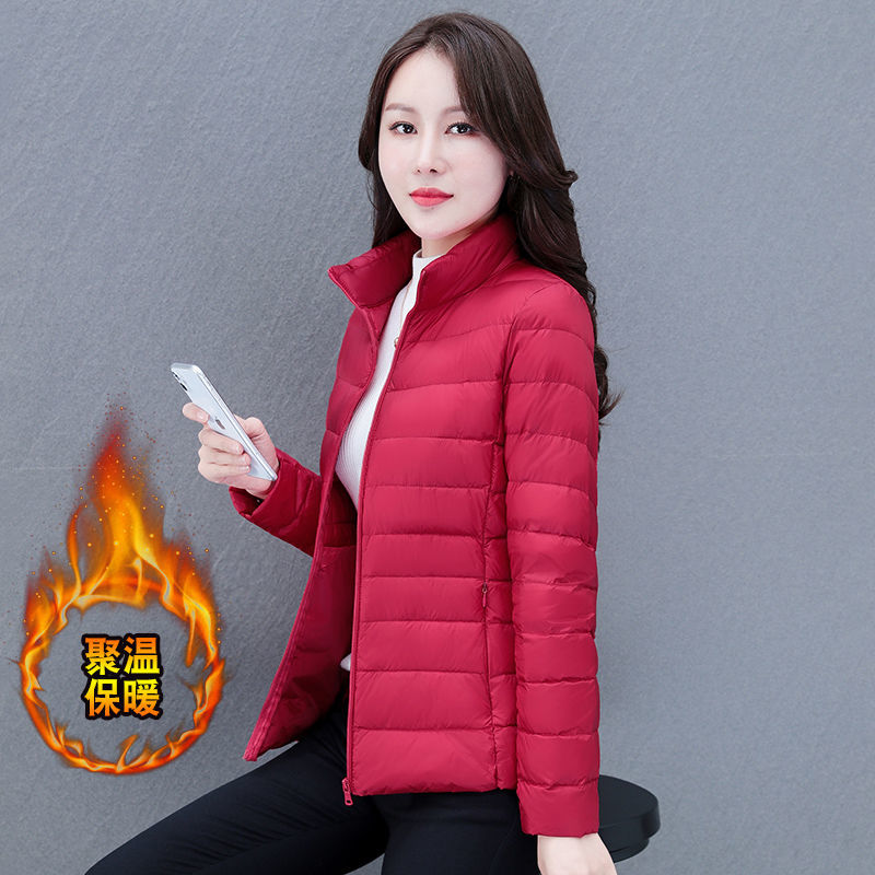 雅鹿高档轻薄短款羽绒服女时尚春秋新款白鸭绒薄款保暖轻便妈妈装