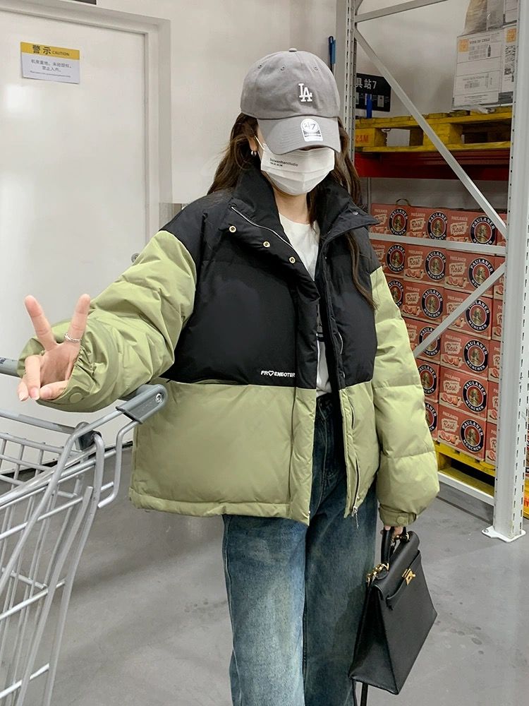 2023年新款羽绒服女短款拼接撞色白鸭绒加厚宽松面包服外套冬