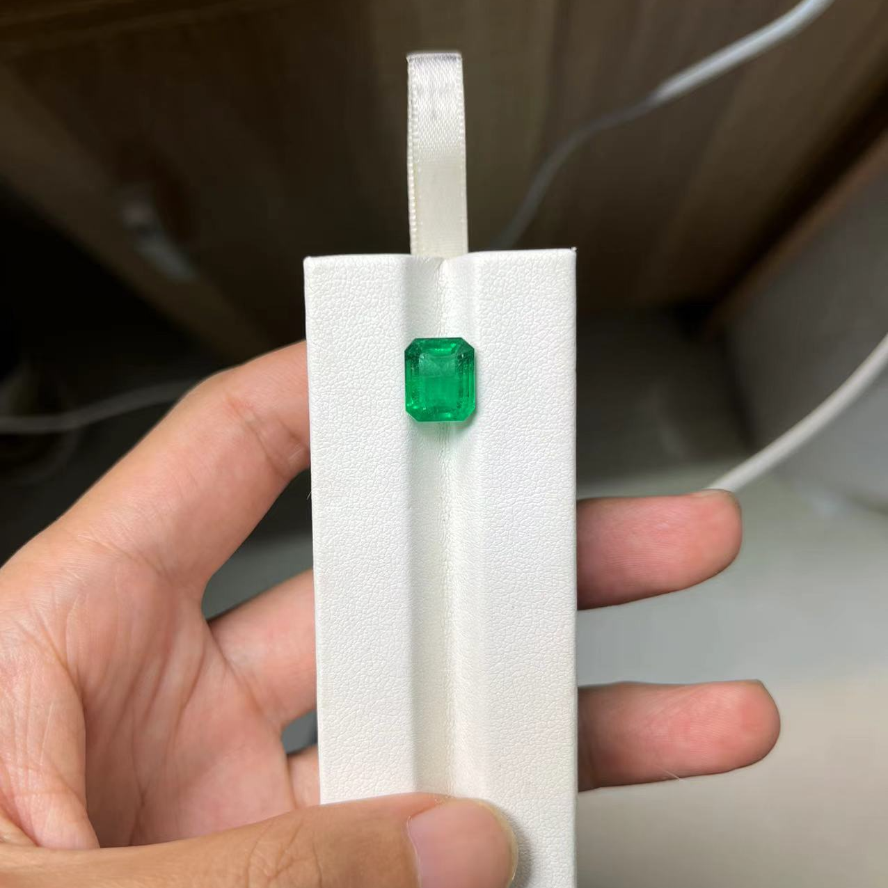 天然赞比亚祖母绿VB精切璀璨满火彩带吉尔德证书