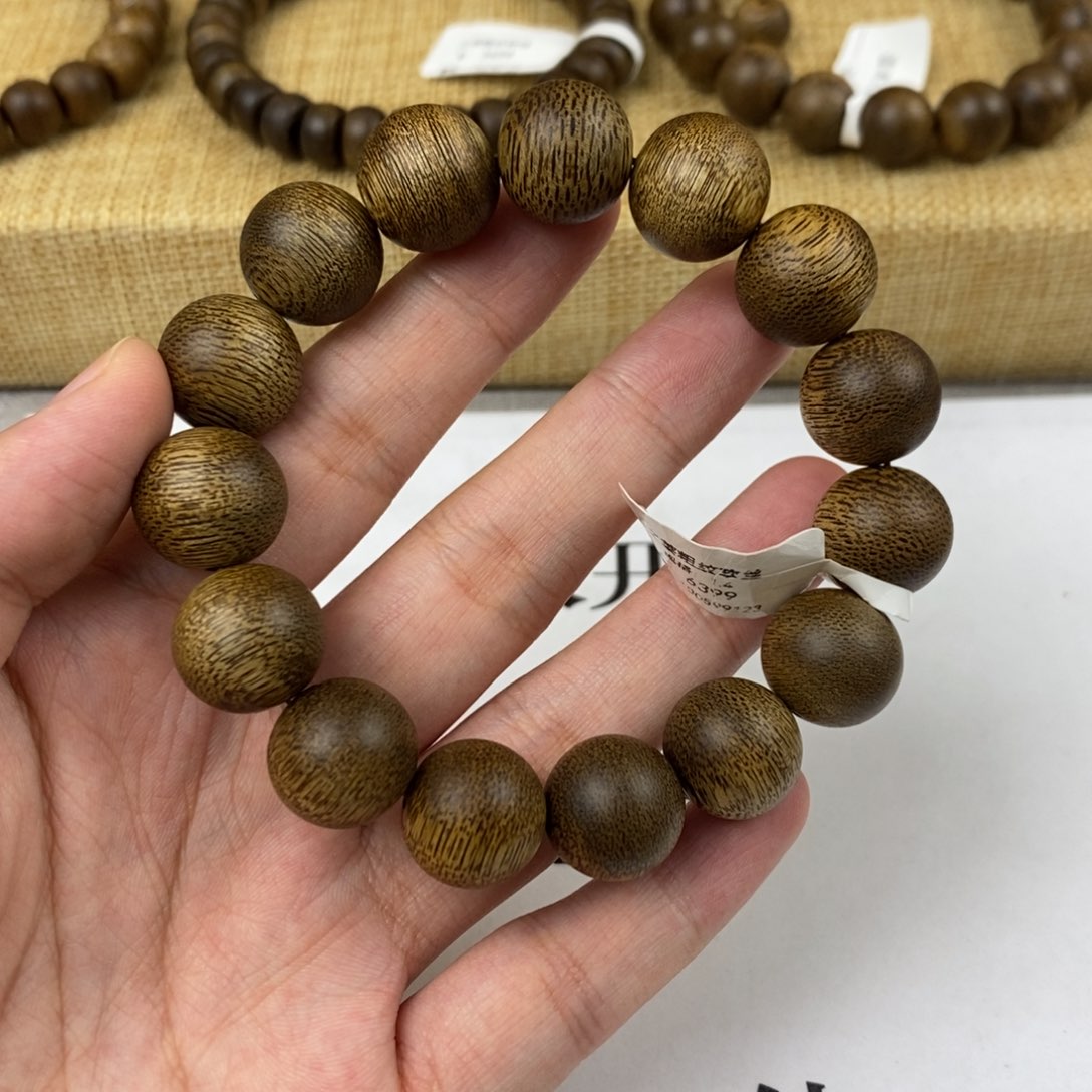 沉香手串沉香手串