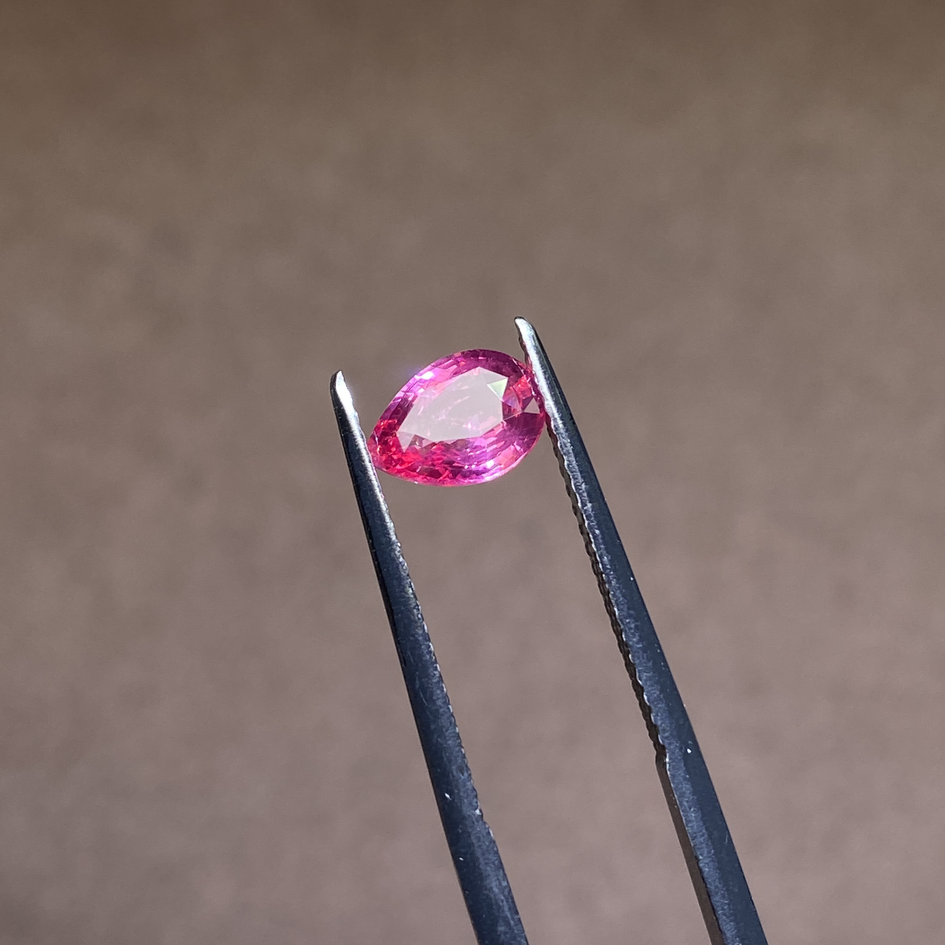 24E004 马亨盖尖晶宝石 1.02克拉