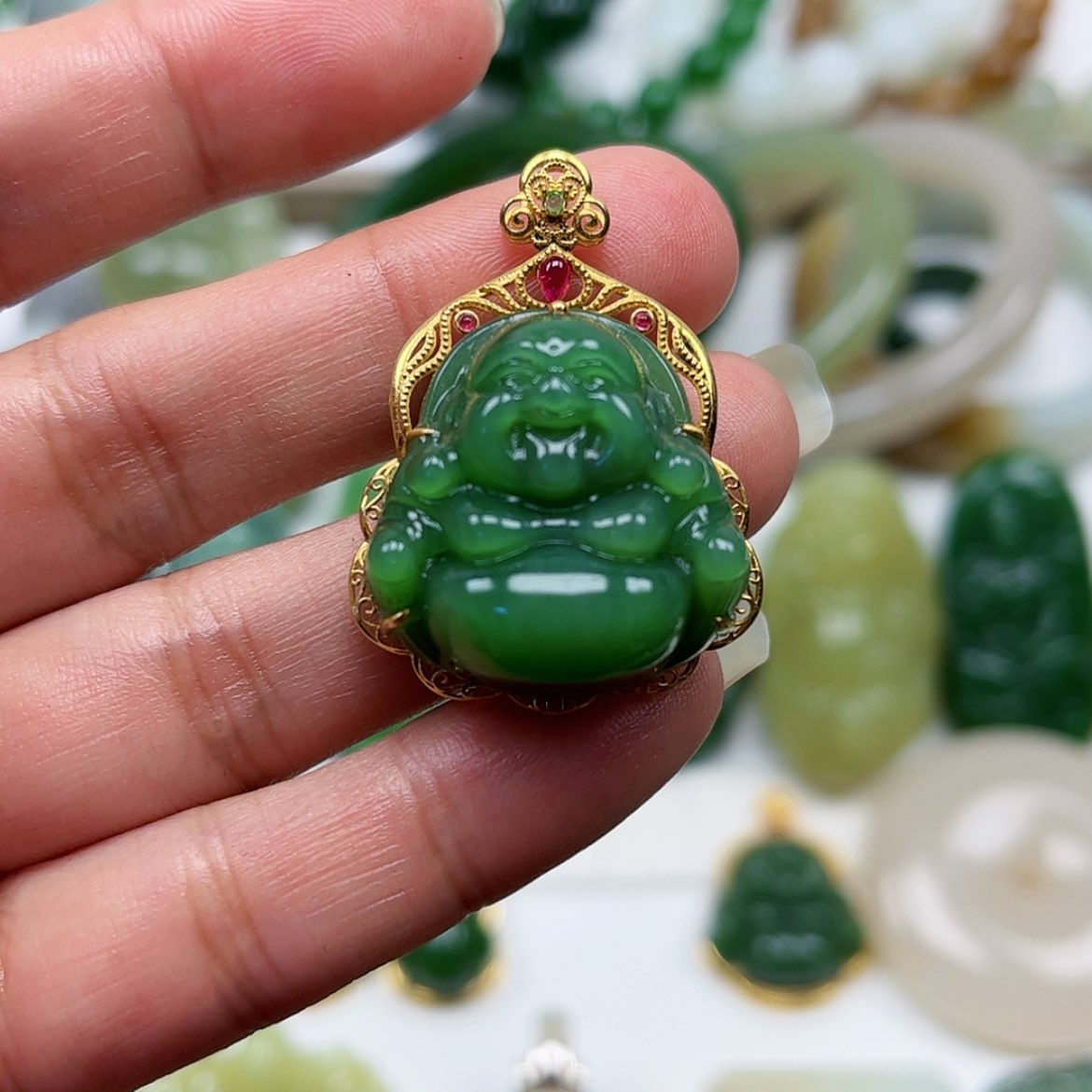 【闪购商品】和田玉吊坠18K金镶嵌