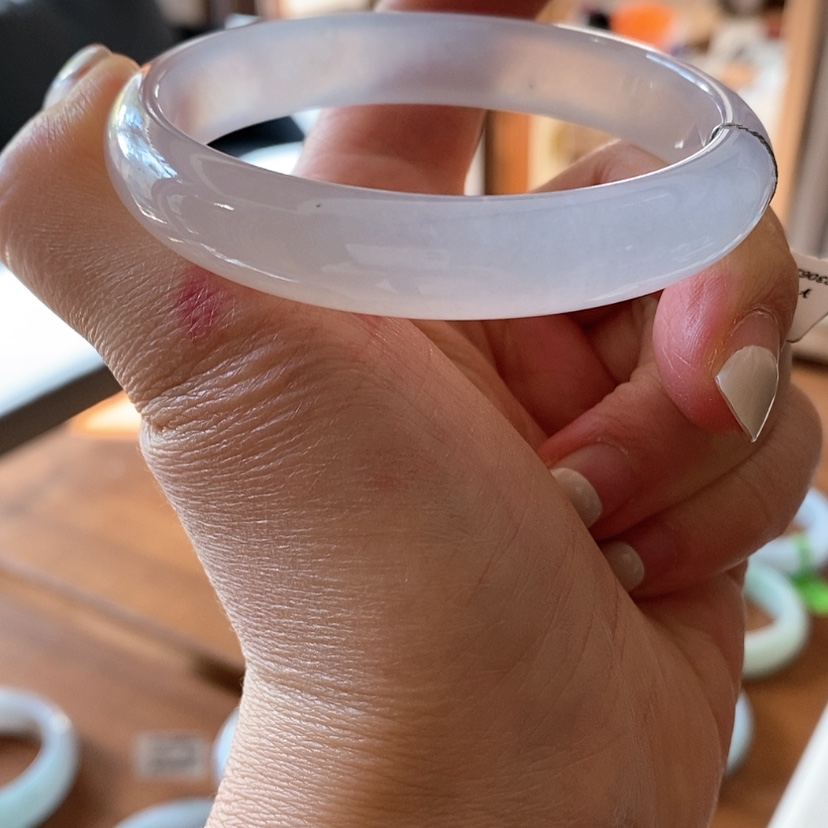 【闪购商品】翡翠手镯未镶嵌娃*菜