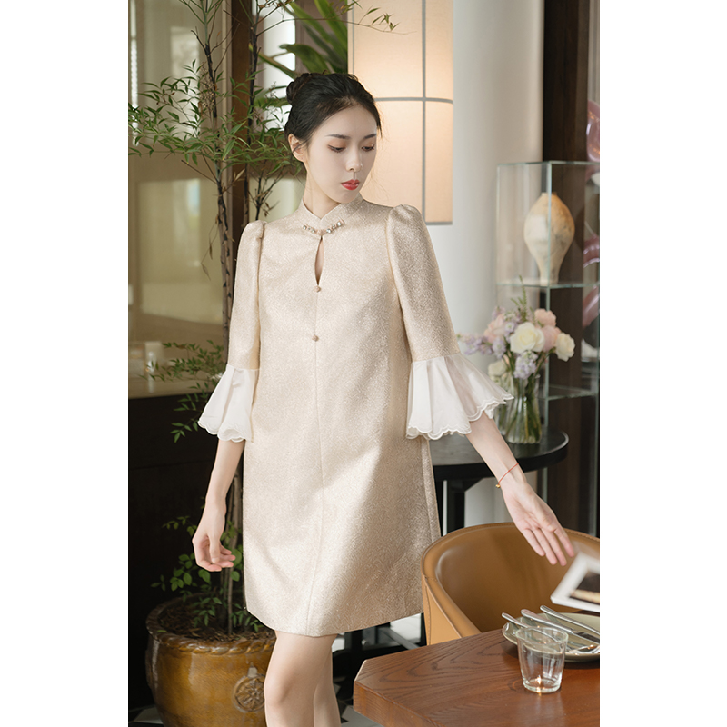 【特惠清仓】听风吟秋冬季绣花连衣裙A字裙立领优雅高端新款新中式