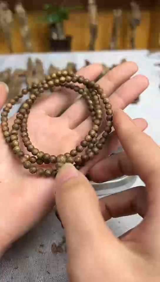 【闪购商品】沉香手串0.5圆珠多圈（多样性发其一）