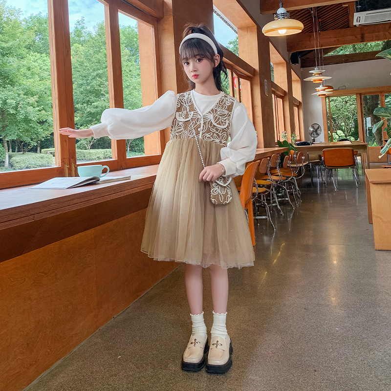巴拉巴拉女童连衣裙2023秋装新款洋气儿童时髦春秋款裙子女孩背带