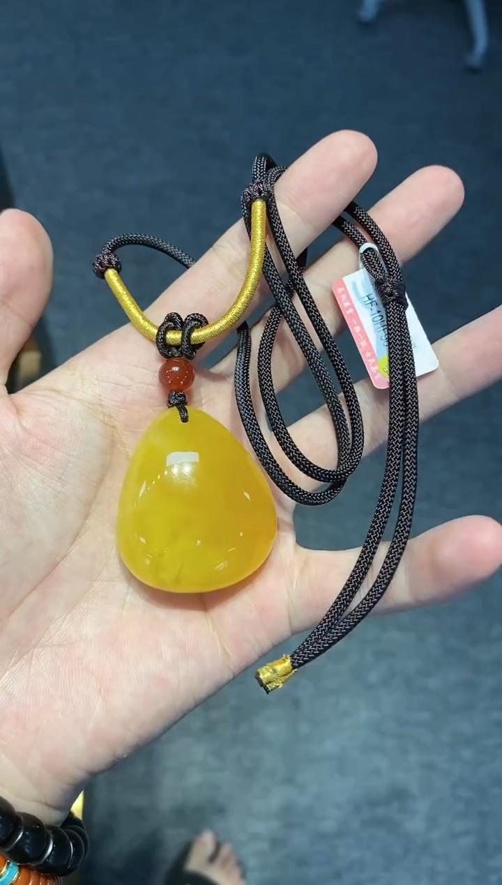 【闪购商品】琥珀颈饰未镶嵌水滴吊坠
