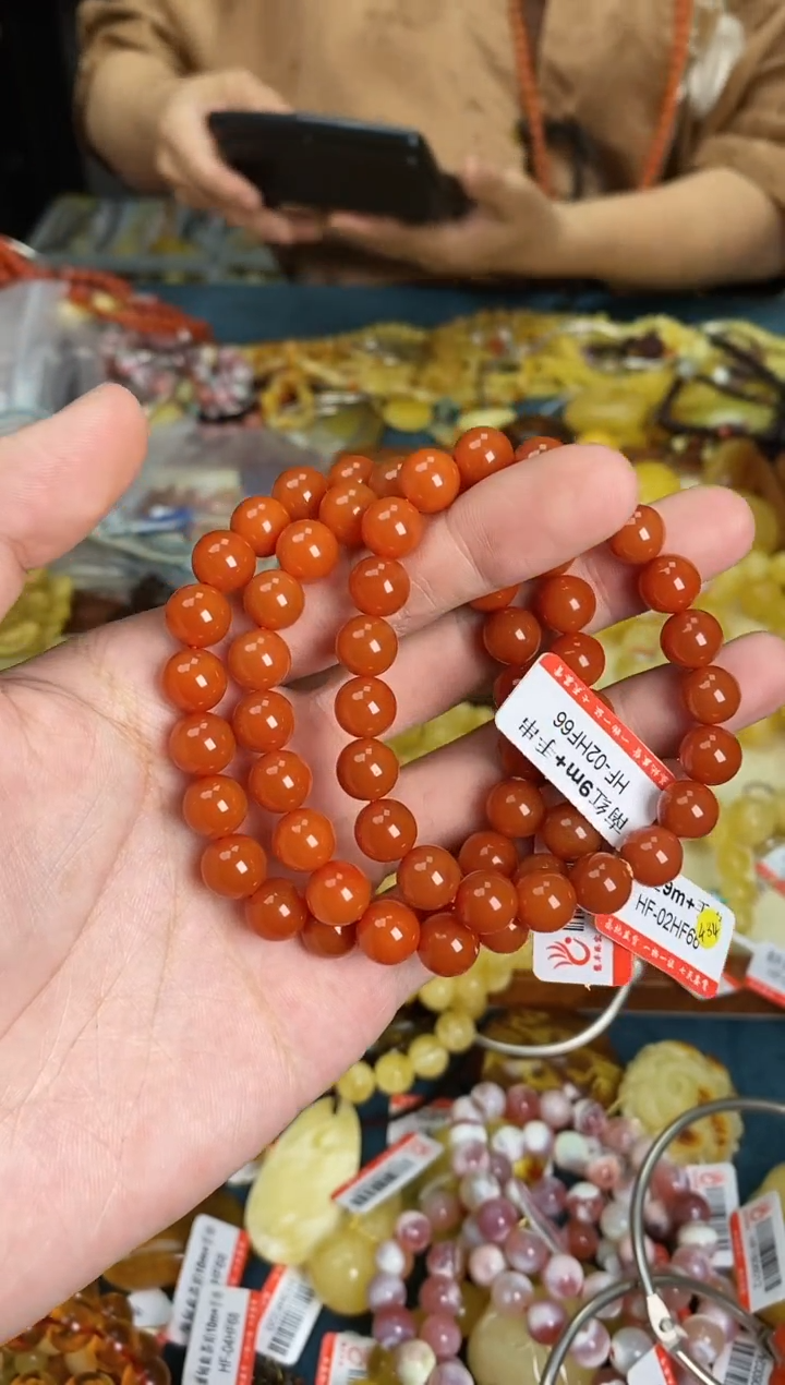 【闪购商品】南红玛瑙手串未镶嵌9+手串（多样式发其一）